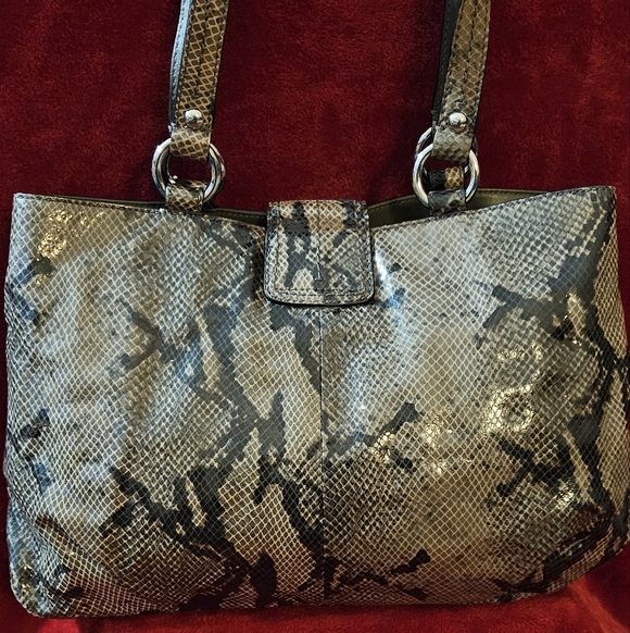 Coach Snakeskin Patterned Women's Bag - Picture 5 of 14